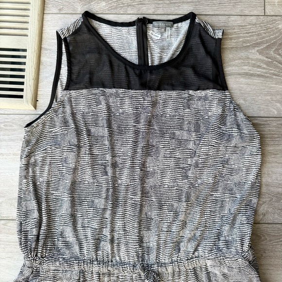 VINCE CAMUTO Sleeveless Scale
Stretchy Imprint Jumpsuit - Picture 5 of 14